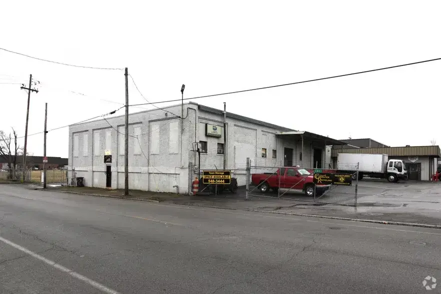 Warehouses in Louisville, KY - Louisville Warehouse & Storage